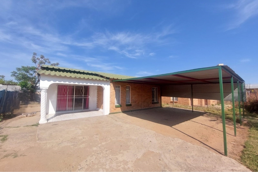 2 Bedroom Property for Sale in Roodepan Northern Cape